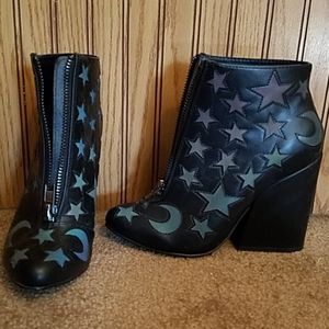 YRU craft booties